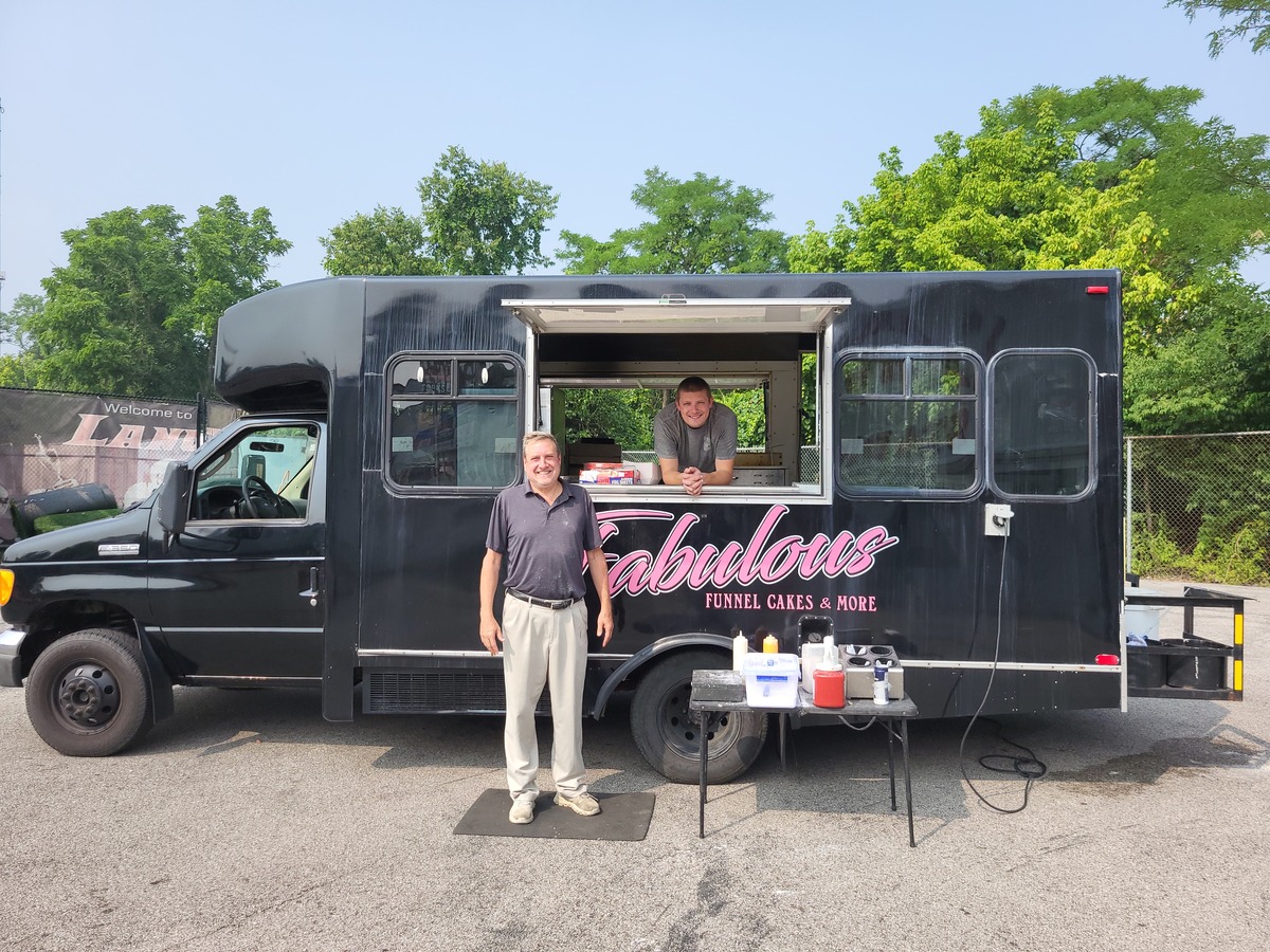 Fleming's Fabulous Funnel Cakes and More Food Truck